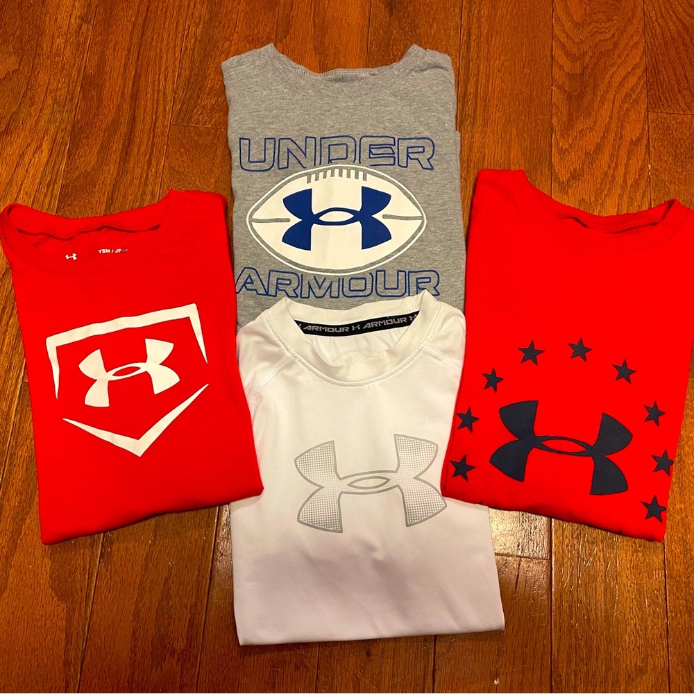 Boys UA short sleeve shirts
